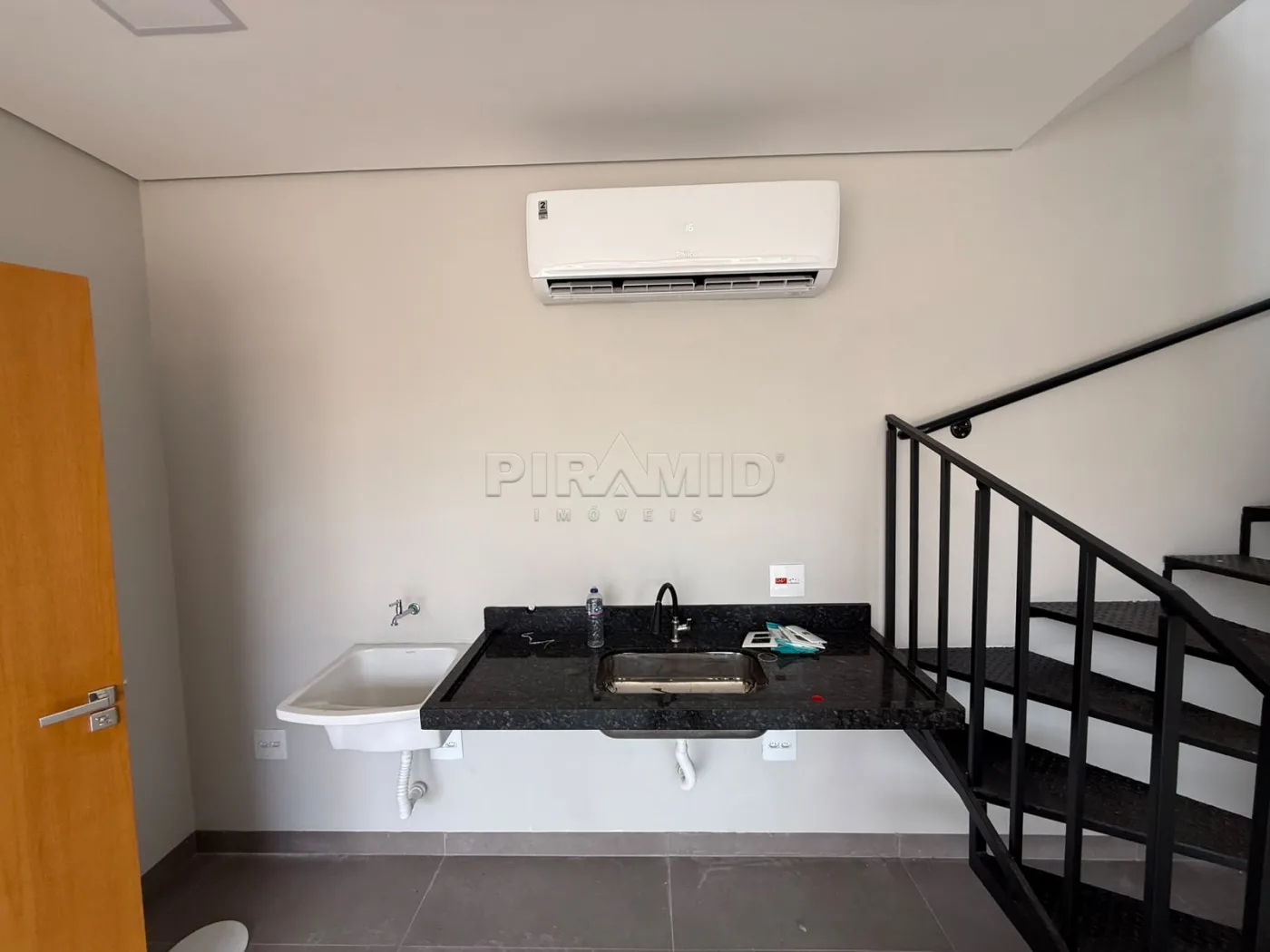 Alugar Comercial / Sal&atilde;o em Ribeir&atilde;o Preto R$ 6.000,00 - Foto 4