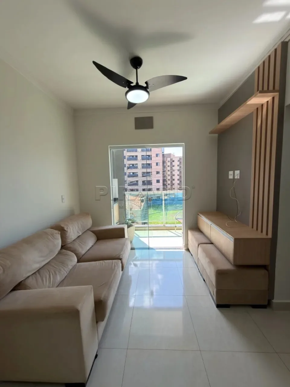 Alugar Apartamento / Padr&atilde;o em Ribeir&atilde;o Preto R$ 2.500,00 - Foto 2