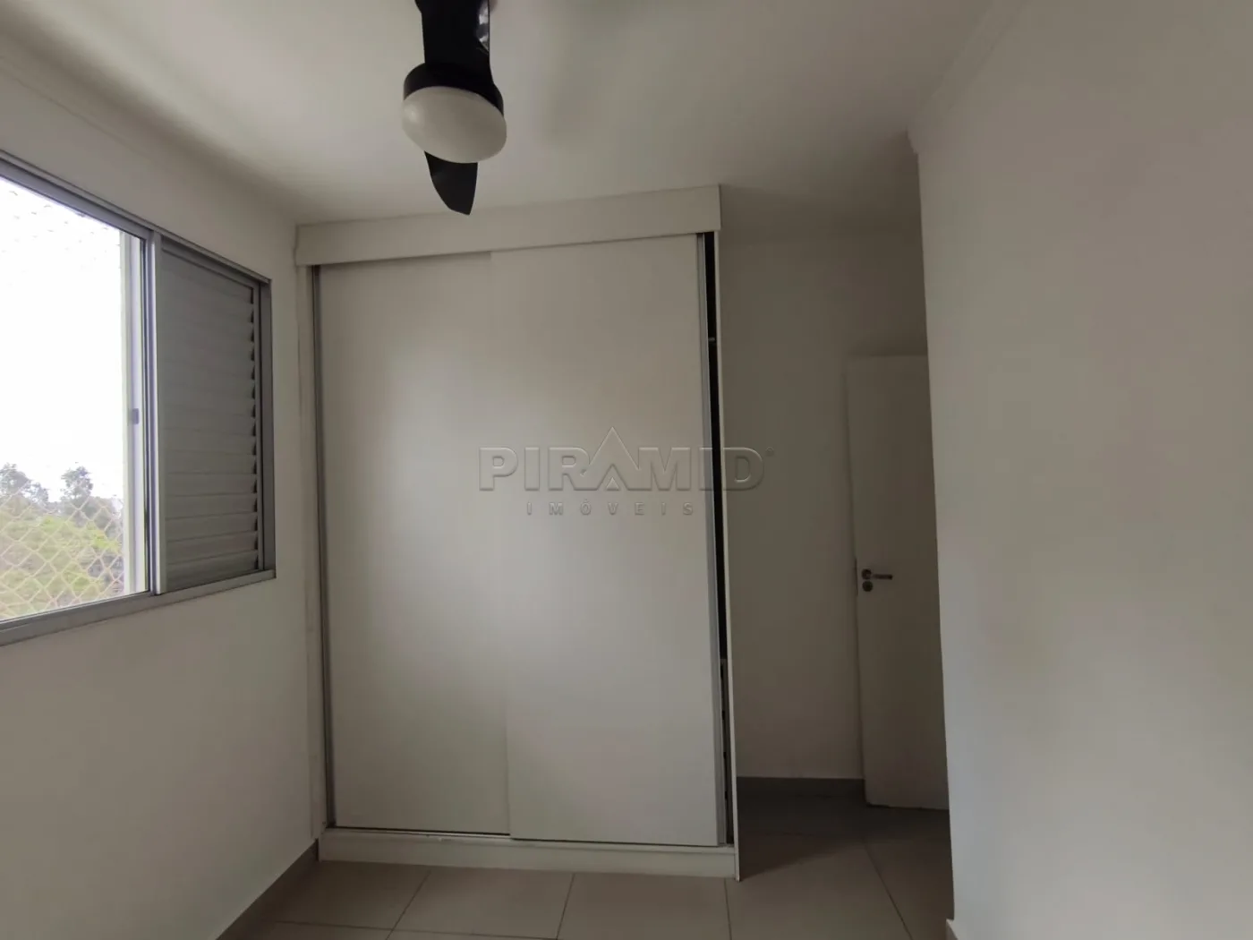 Alugar Apartamento / Padr&atilde;o em Ribeir&atilde;o Preto R$ 1.750,00 - Foto 7
