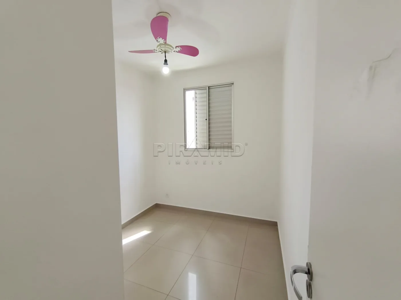 Alugar Apartamento / Padr&atilde;o em Ribeir&atilde;o Preto R$ 1.750,00 - Foto 8