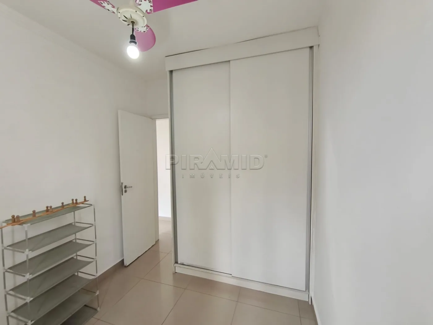 Alugar Apartamento / Padr&atilde;o em Ribeir&atilde;o Preto R$ 1.750,00 - Foto 9