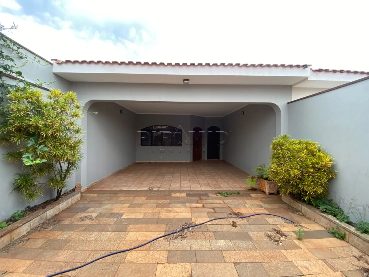 Alugar Casa / Padr&atilde;o em Ribeir&atilde;o Preto R$ 2.650,00 - Foto 2