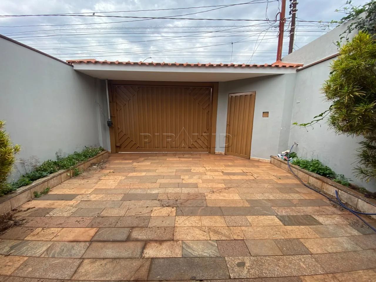 Alugar Casa / Padr&atilde;o em Ribeir&atilde;o Preto R$ 2.650,00 - Foto 3