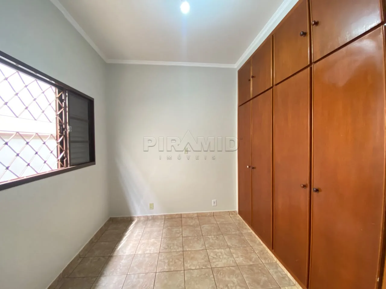 Alugar Casa / Padr&atilde;o em Ribeir&atilde;o Preto R$ 2.650,00 - Foto 18