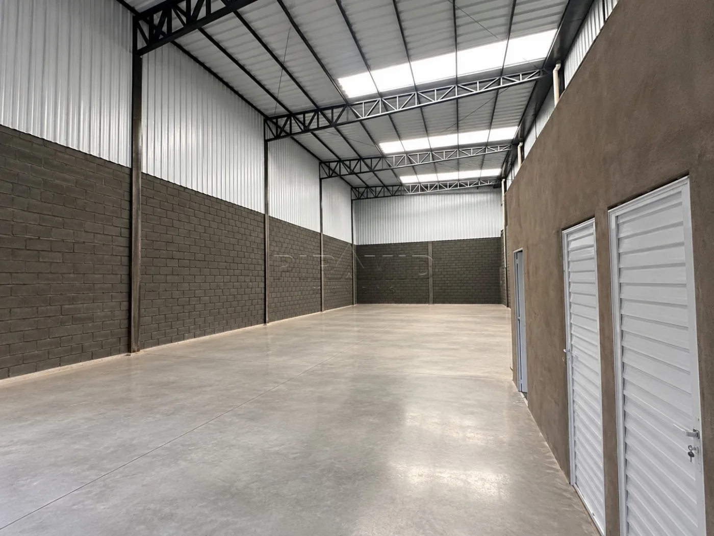 Alugar Comercial / Sal&atilde;o em Ribeir&atilde;o Preto R$ 6.500,00 - Foto 2