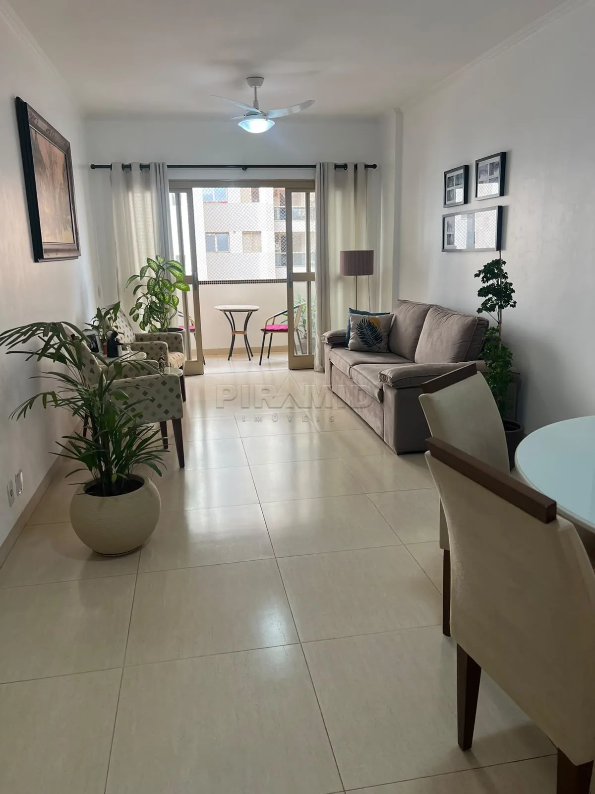 Comprar Apartamento / Padr&atilde;o em Ribeir&atilde;o Preto R$ 420.000,00 - Foto 1