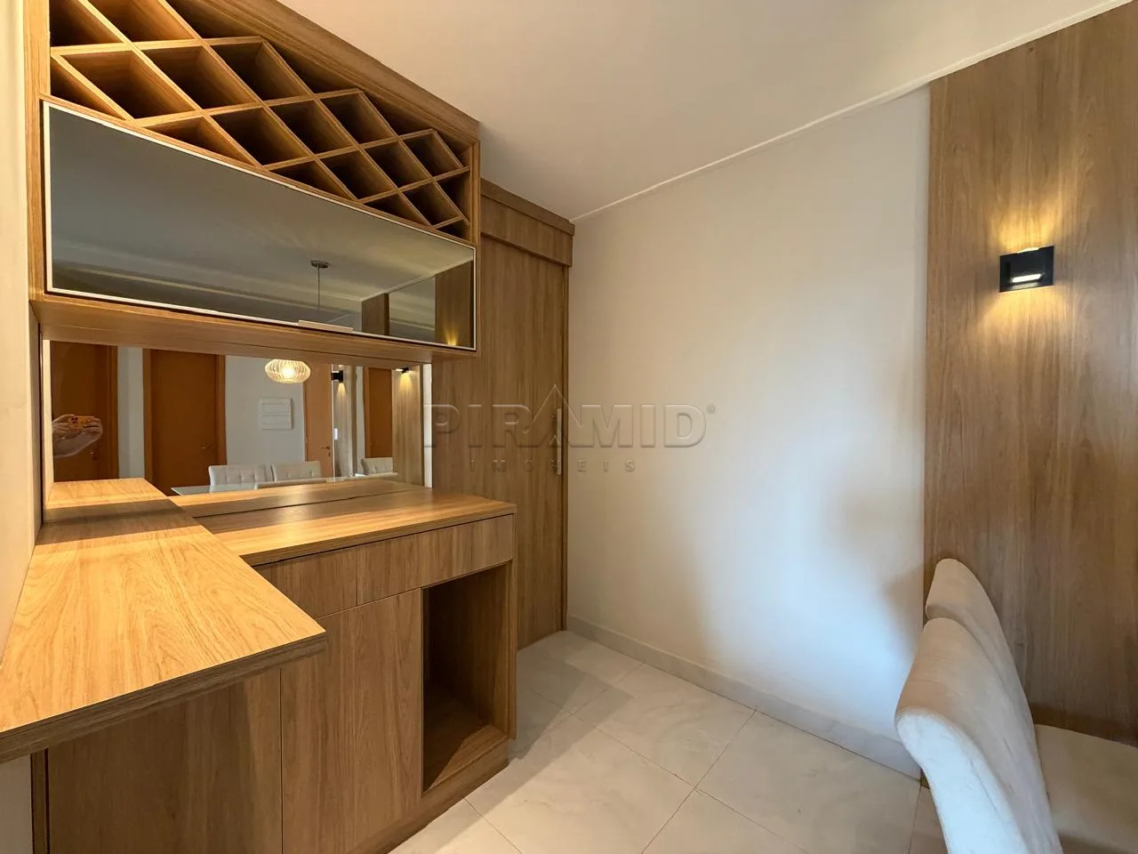 Alugar Apartamento / Padr&atilde;o em Ribeir&atilde;o Preto R$ 4.000,00 - Foto 5