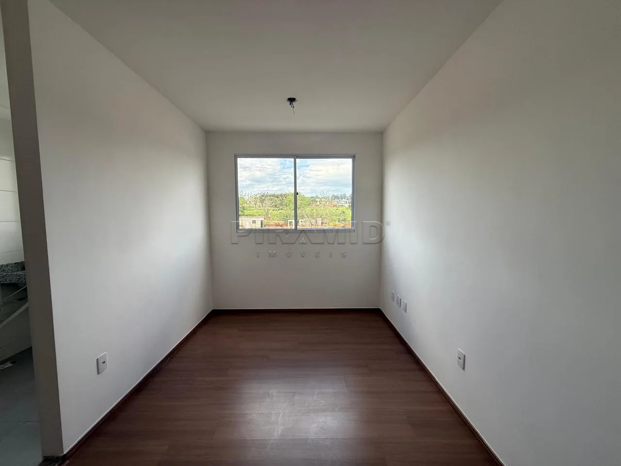 Alugar Apartamento / Padr&atilde;o em Ribeir&atilde;o Preto R$ 1.200,00 - Foto 6