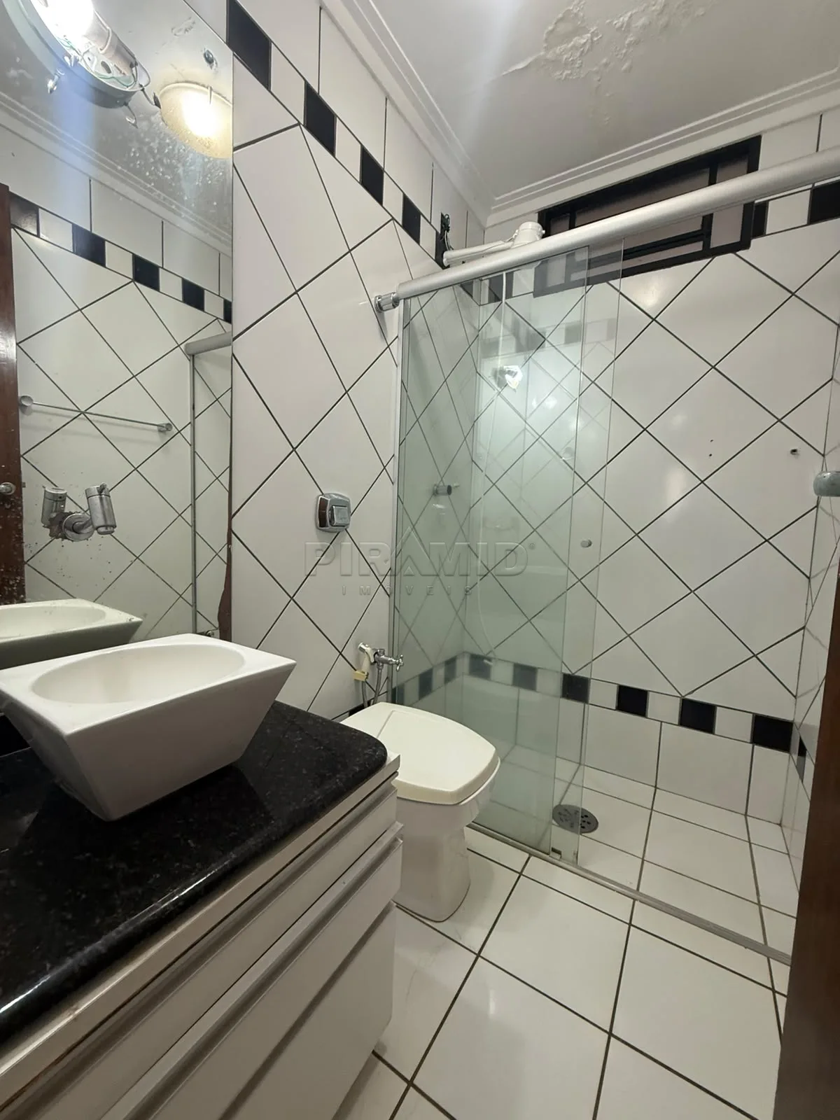 Alugar Apartamento / Padr&atilde;o em Ribeir&atilde;o Preto R$ 1.350,00 - Foto 6
