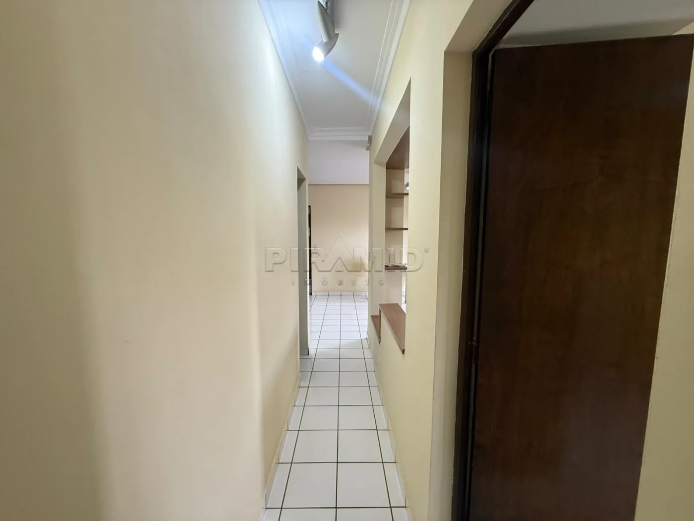 Alugar Apartamento / Padr&atilde;o em Ribeir&atilde;o Preto R$ 1.350,00 - Foto 10