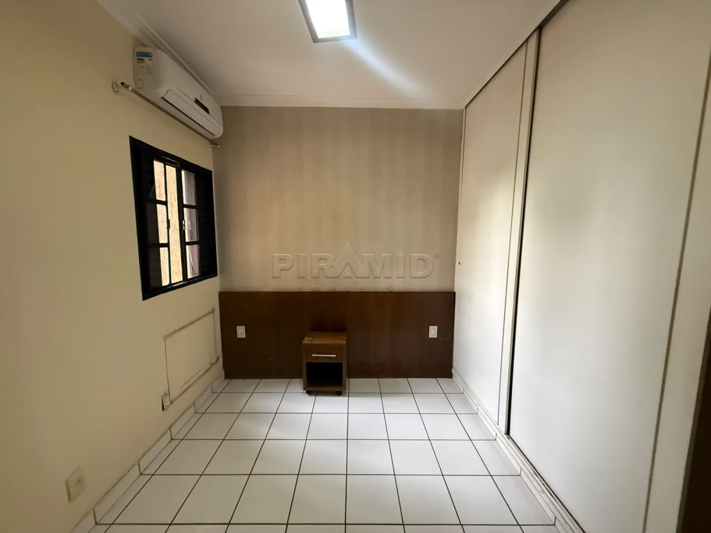 Alugar Apartamento / Padr&atilde;o em Ribeir&atilde;o Preto R$ 1.350,00 - Foto 11
