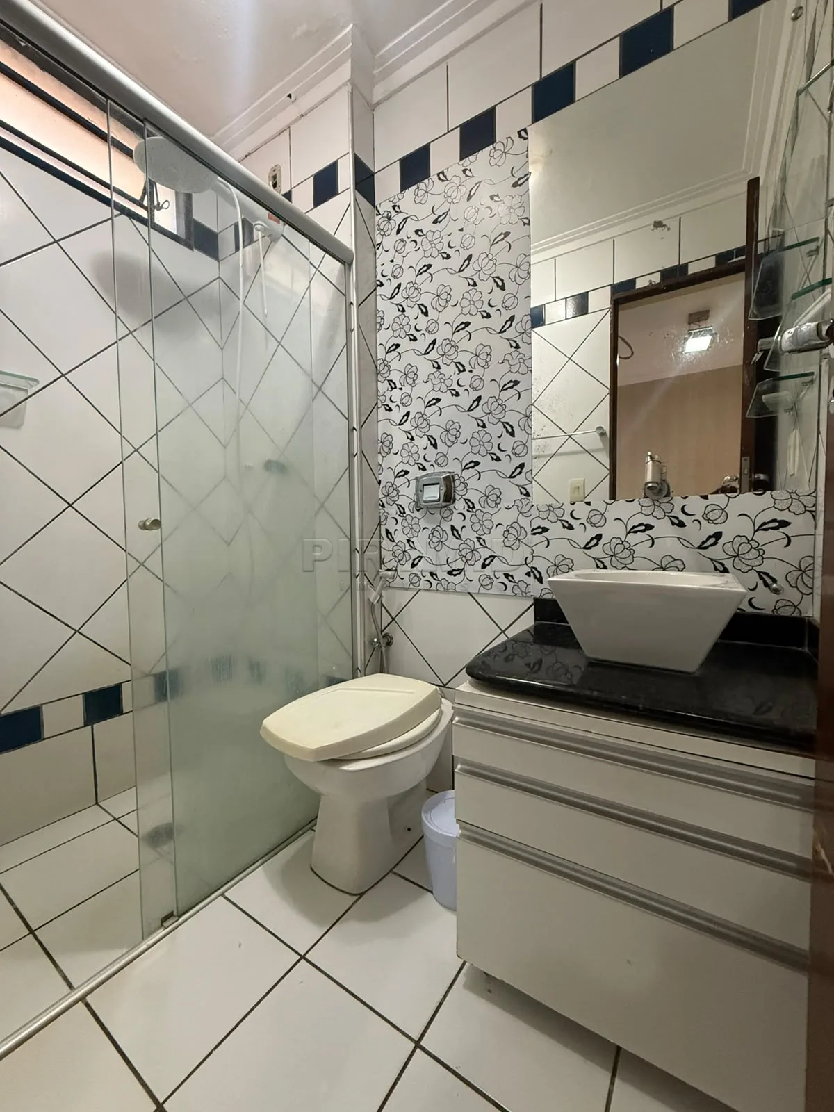 Alugar Apartamento / Padr&atilde;o em Ribeir&atilde;o Preto R$ 1.350,00 - Foto 13