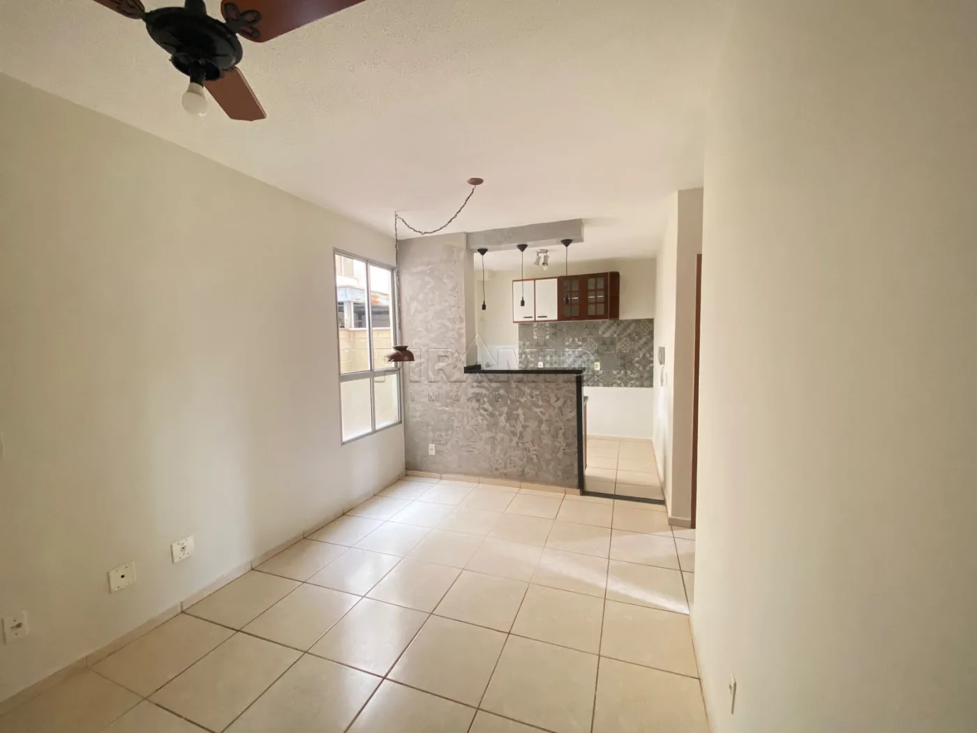 Alugar Apartamento / Padr&atilde;o em Ribeir&atilde;o Preto R$ 1.000,00 - Foto 1