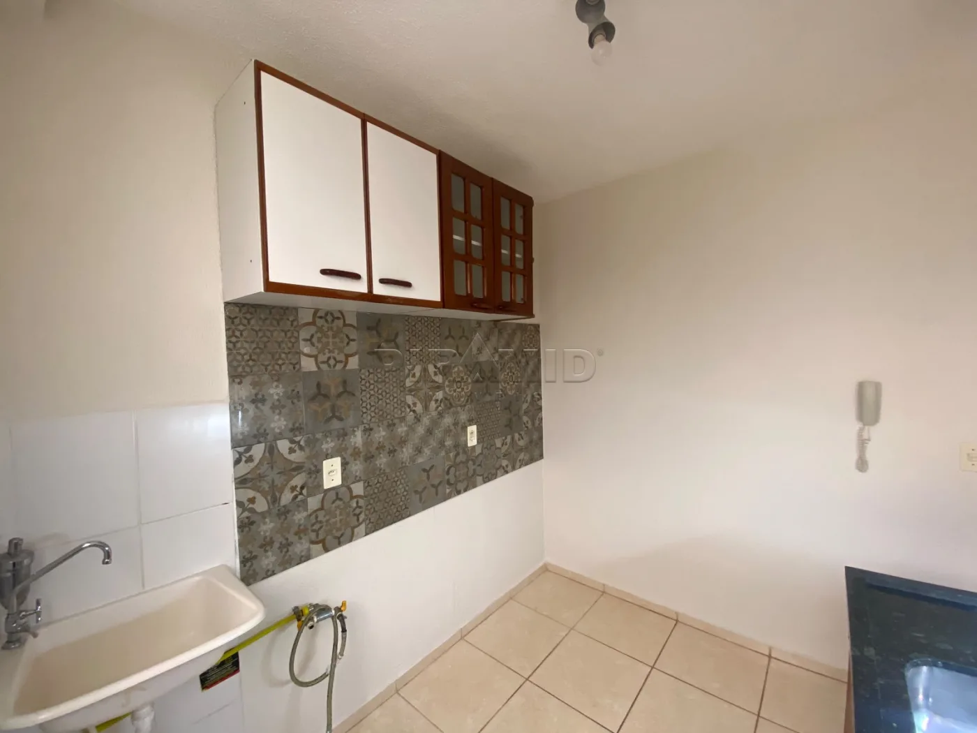 Alugar Apartamento / Padr&atilde;o em Ribeir&atilde;o Preto R$ 1.000,00 - Foto 7