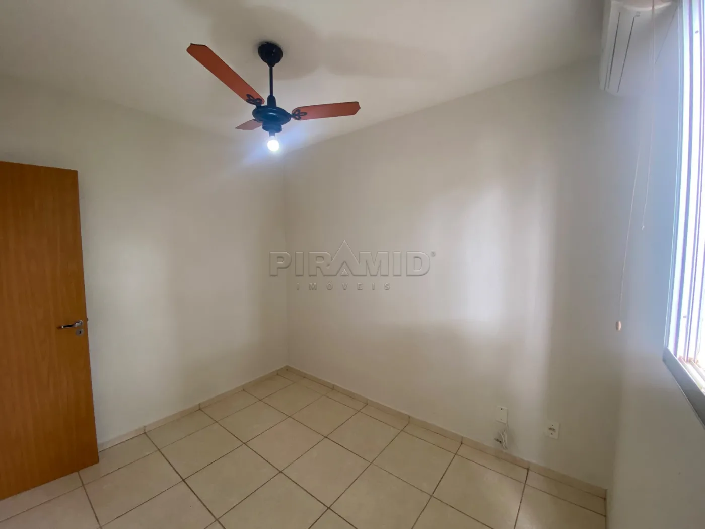Alugar Apartamento / Padr&atilde;o em Ribeir&atilde;o Preto R$ 1.000,00 - Foto 9