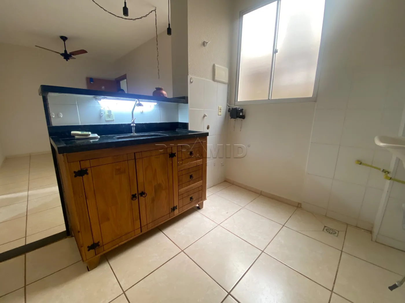 Alugar Apartamento / Padr&atilde;o em Ribeir&atilde;o Preto R$ 1.000,00 - Foto 6
