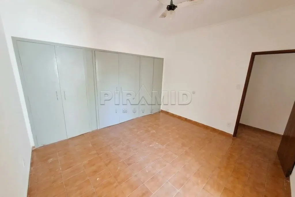Alugar Casa / Padr&atilde;o em Ribeir&atilde;o Preto R$ 3.700,00 - Foto 11