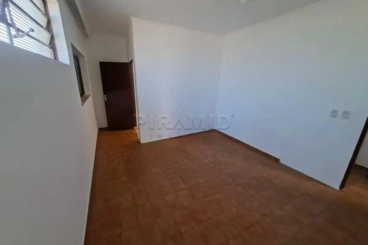 Alugar Casa / Padr&atilde;o em Ribeir&atilde;o Preto R$ 3.700,00 - Foto 2