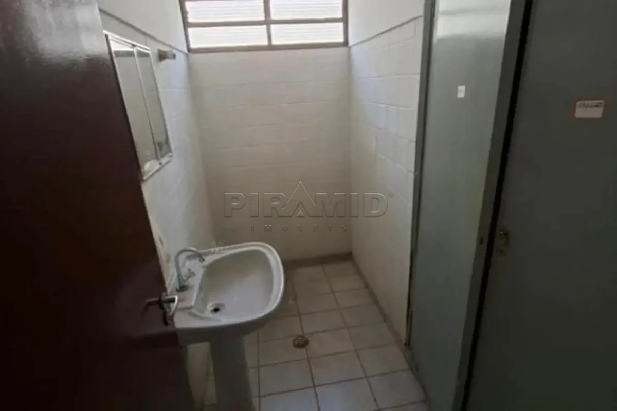 Alugar Casa / Padr&atilde;o em Ribeir&atilde;o Preto R$ 3.700,00 - Foto 18