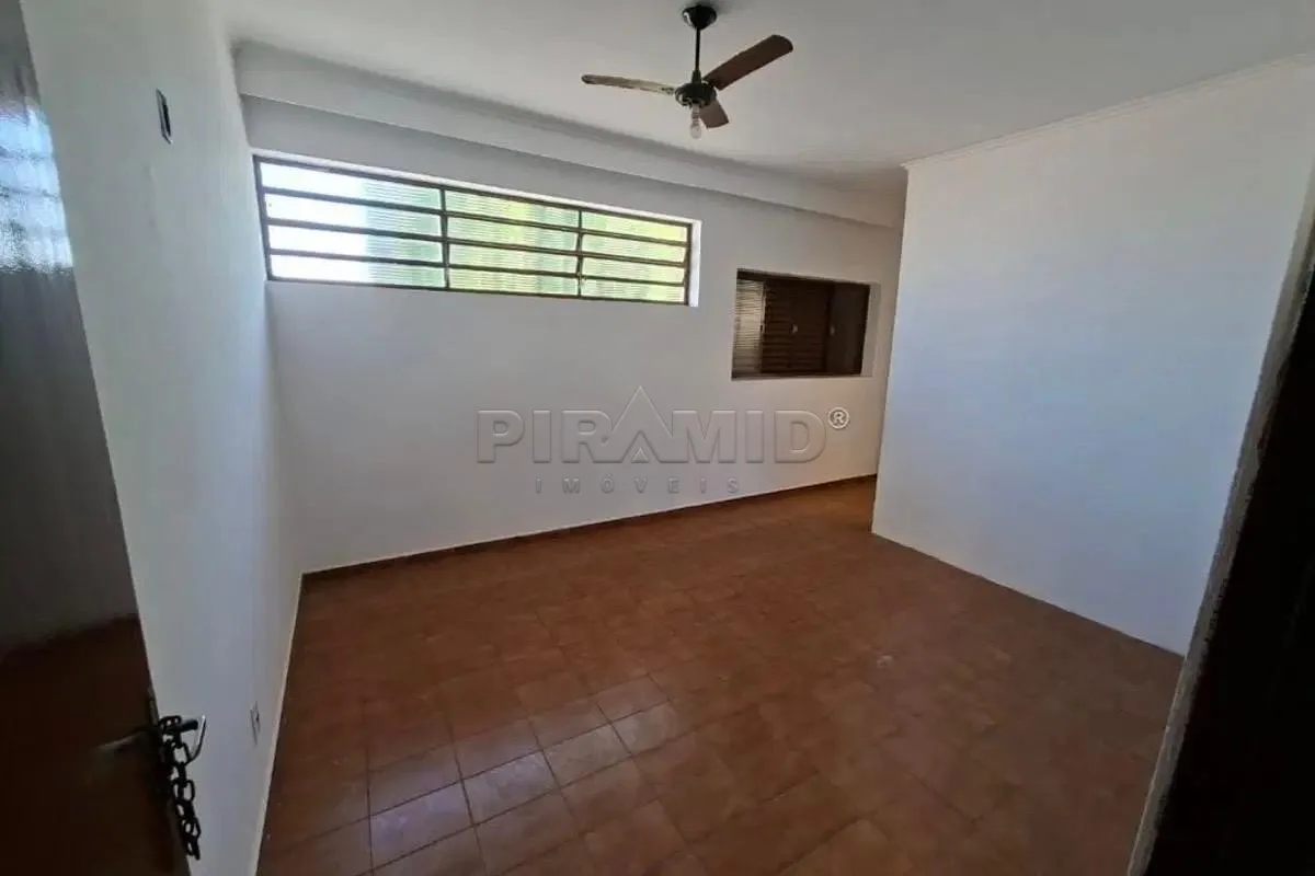 Alugar Casa / Padr&atilde;o em Ribeir&atilde;o Preto R$ 3.700,00 - Foto 1