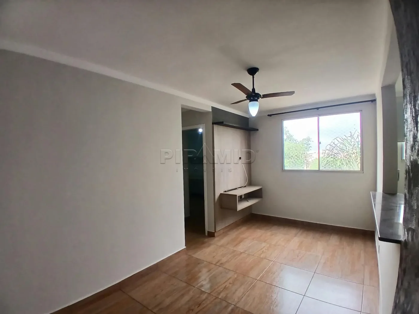 Alugar Apartamento / Padr&atilde;o em Ribeir&atilde;o Preto R$ 1.500,00 - Foto 1