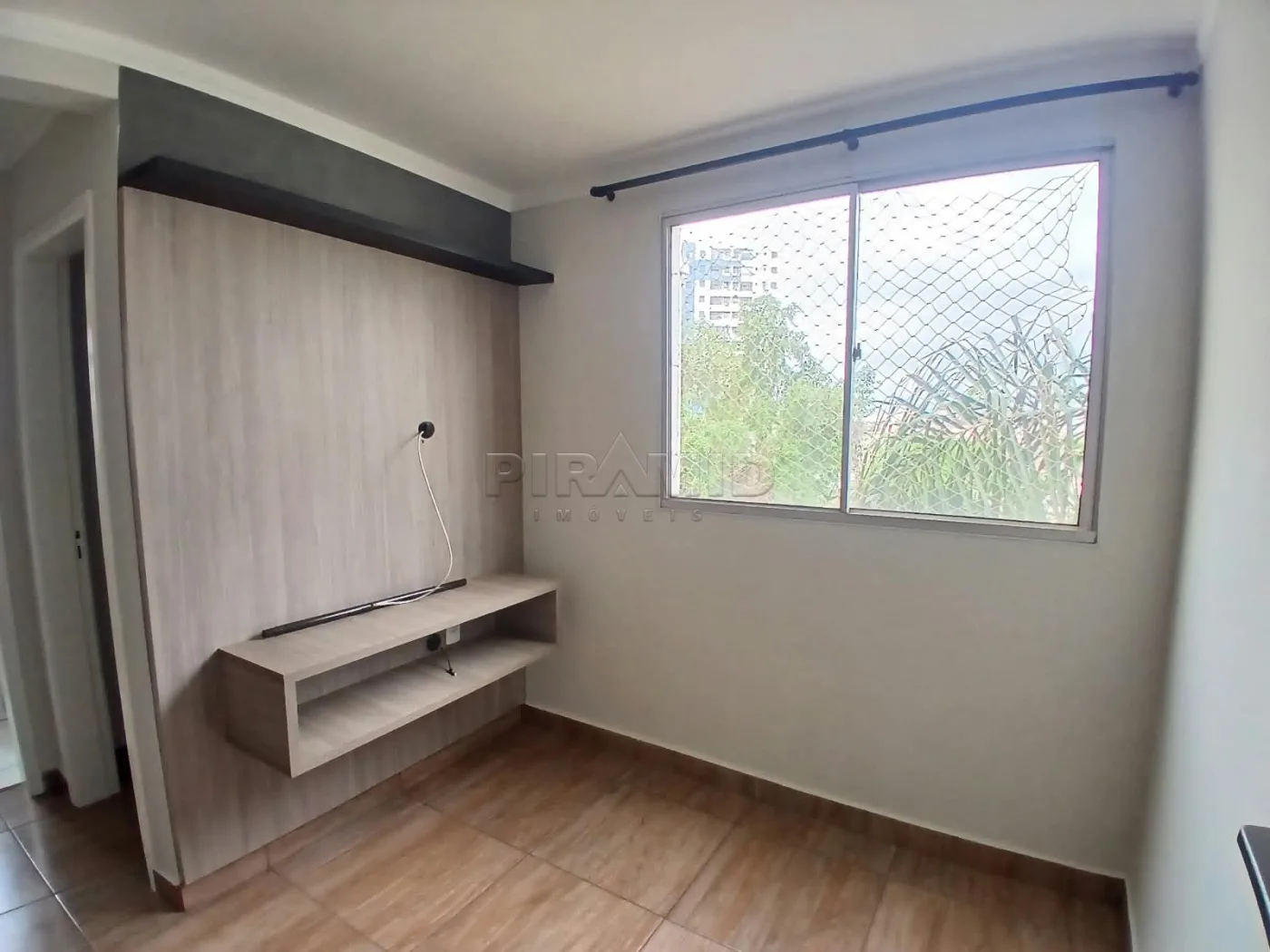 Alugar Apartamento / Padr&atilde;o em Ribeir&atilde;o Preto R$ 1.500,00 - Foto 4