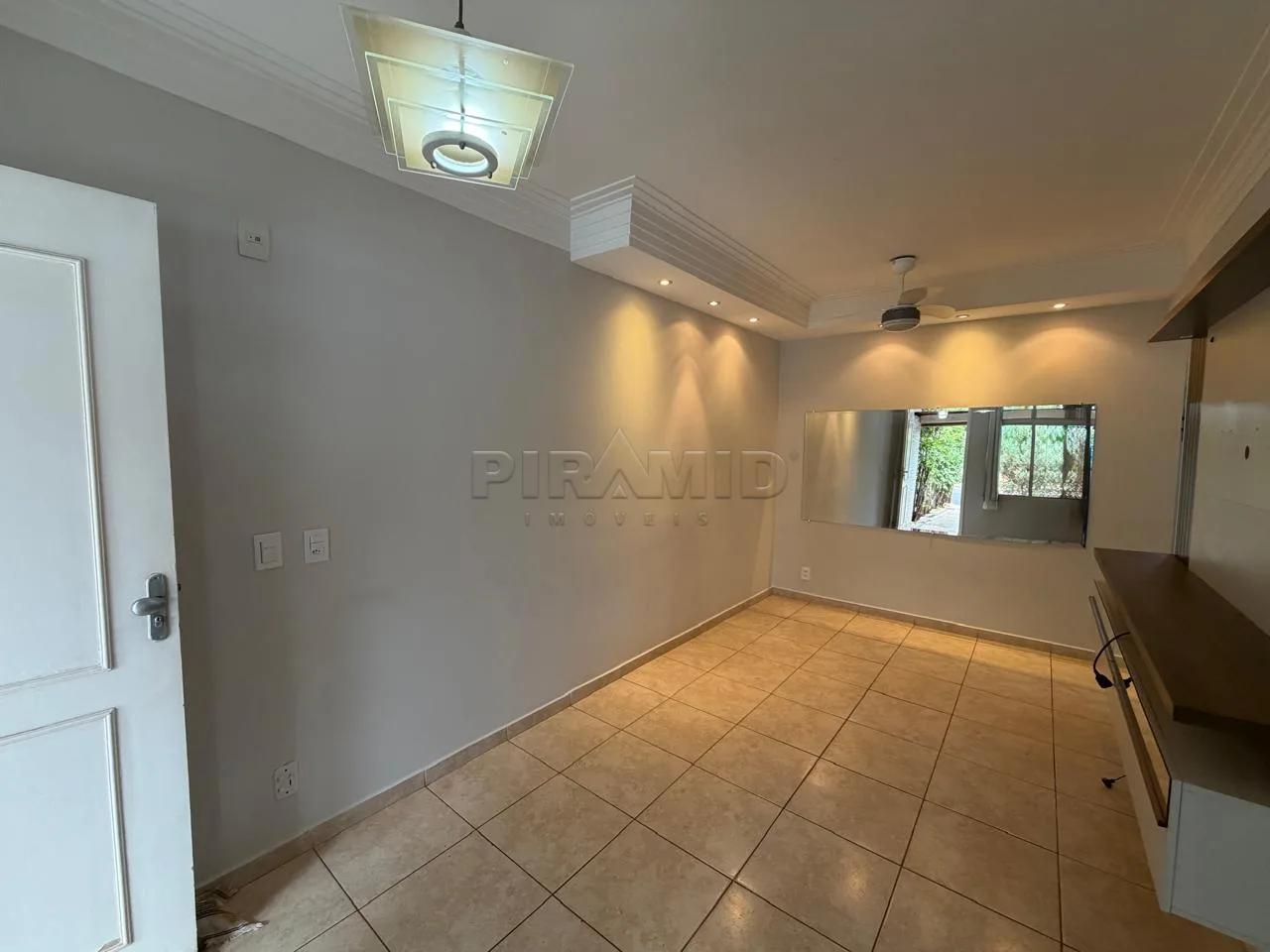Alugar Casa / Condom&iacute;nio em Ribeir&atilde;o Preto R$ 3.600,00 - Foto 2