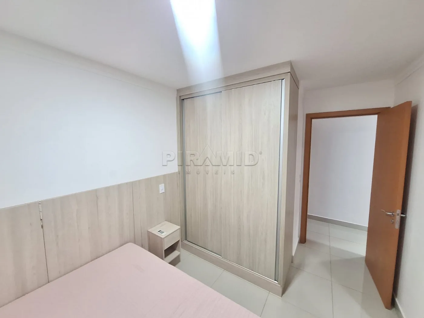 Alugar Apartamento / Padr&atilde;o em Ribeir&atilde;o Preto R$ 5.000,00 - Foto 8
