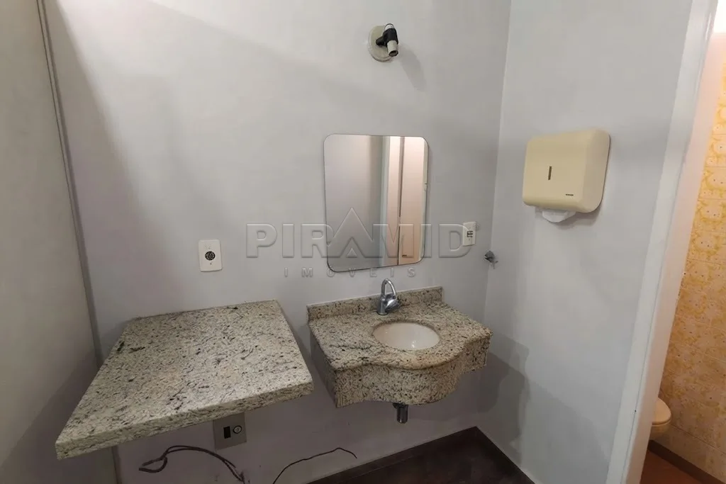 Comprar Casa / Padr&atilde;o em Ribeir&atilde;o Preto R$ 450.000,00 - Foto 4