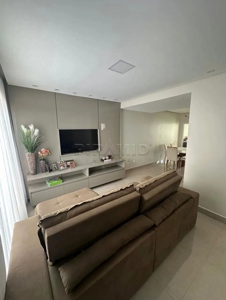Comprar Casa / Padr&atilde;o em Ribeir&atilde;o Preto R$ 650.000,00 - Foto 2