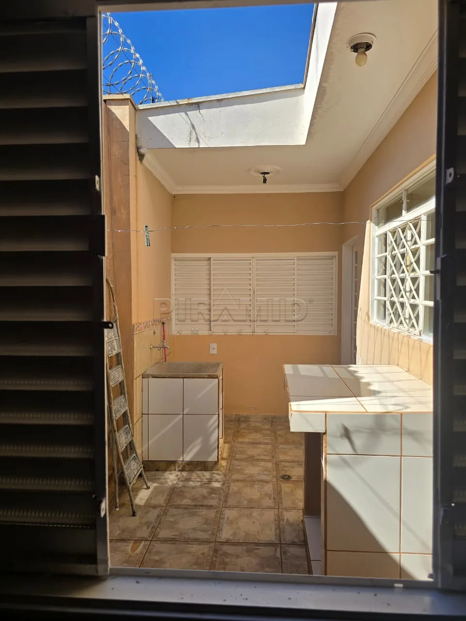 Comprar Casa / Padr&atilde;o em Ribeir&atilde;o Preto R$ 399.900,00 - Foto 21