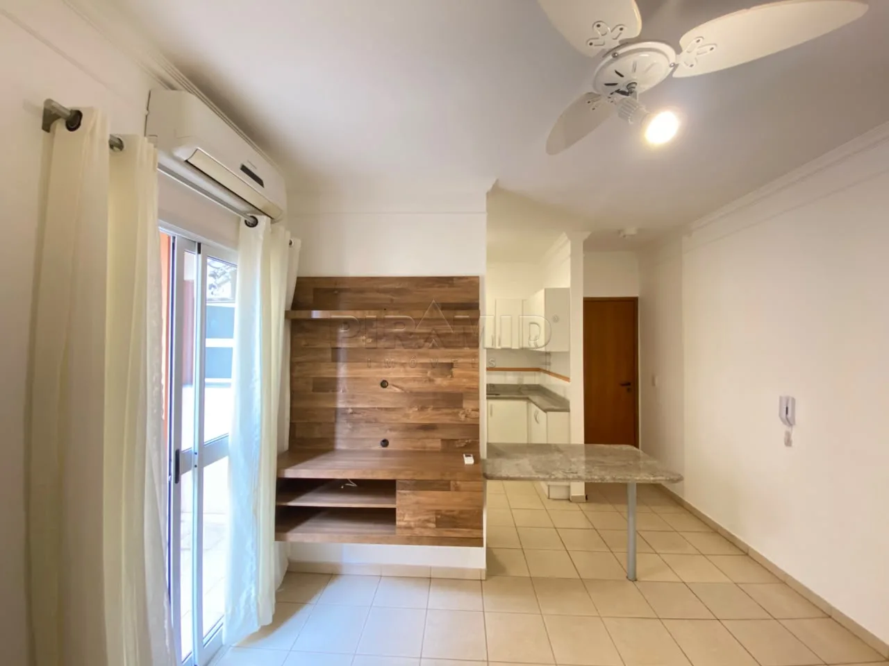 Alugar Apartamento / Padr&atilde;o em Ribeir&atilde;o Preto R$ 2.000,00 - Foto 1
