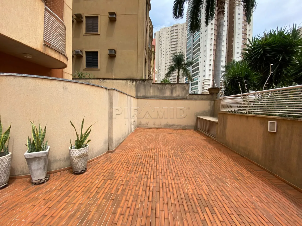 Alugar Apartamento / Padr&atilde;o em Ribeir&atilde;o Preto R$ 2.000,00 - Foto 23