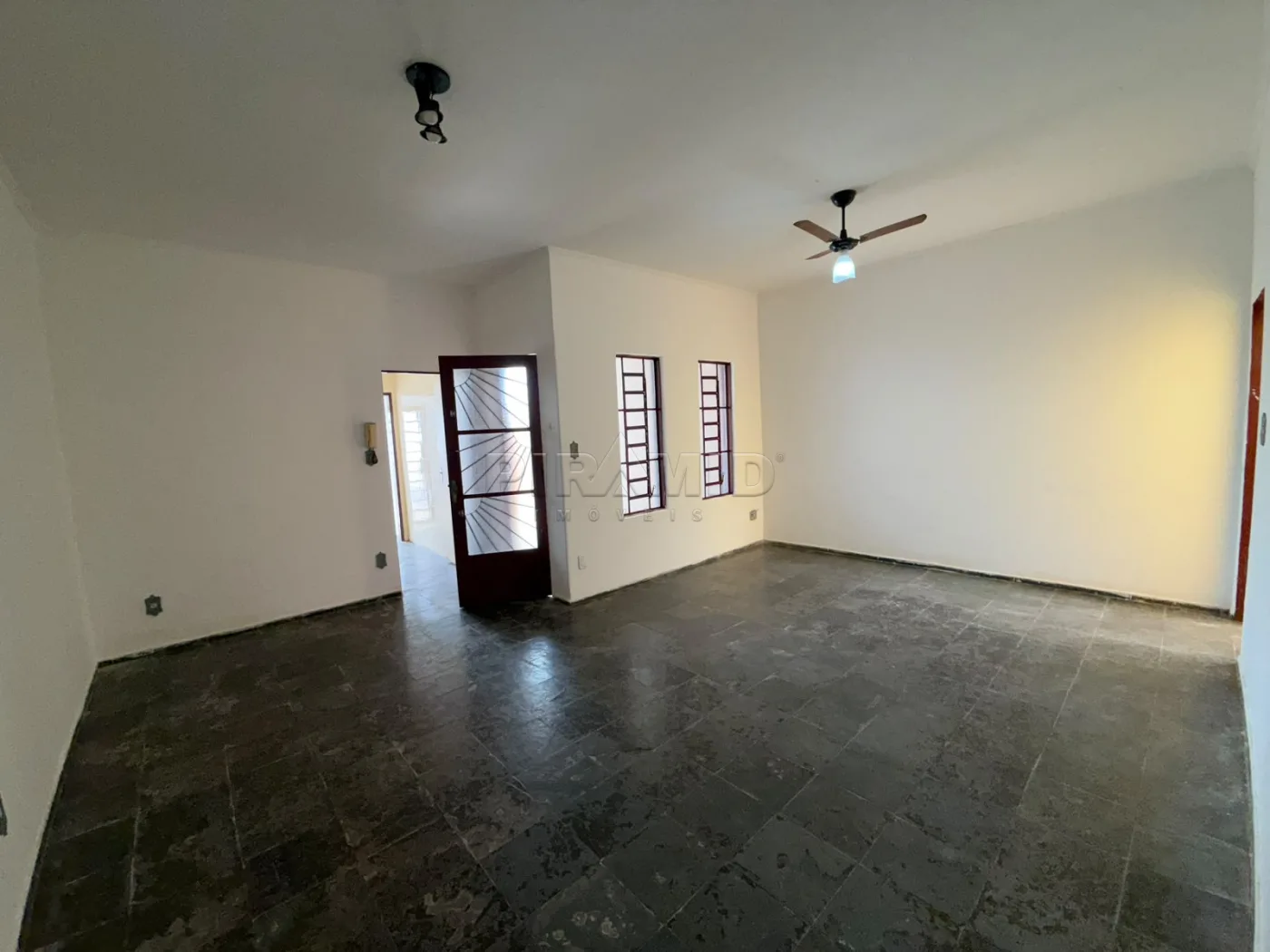 Alugar Casa / Padr&atilde;o em Ribeir&atilde;o Preto R$ 4.500,00 - Foto 1