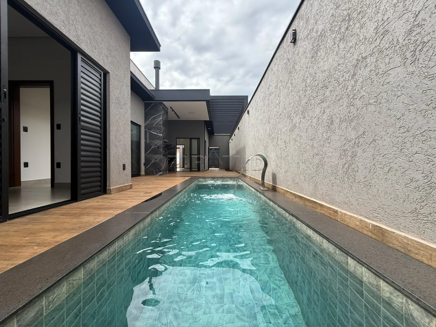 Comprar Casa / Padr&atilde;o em Ribeir&atilde;o Preto R$ 850.000,00 - Foto 2