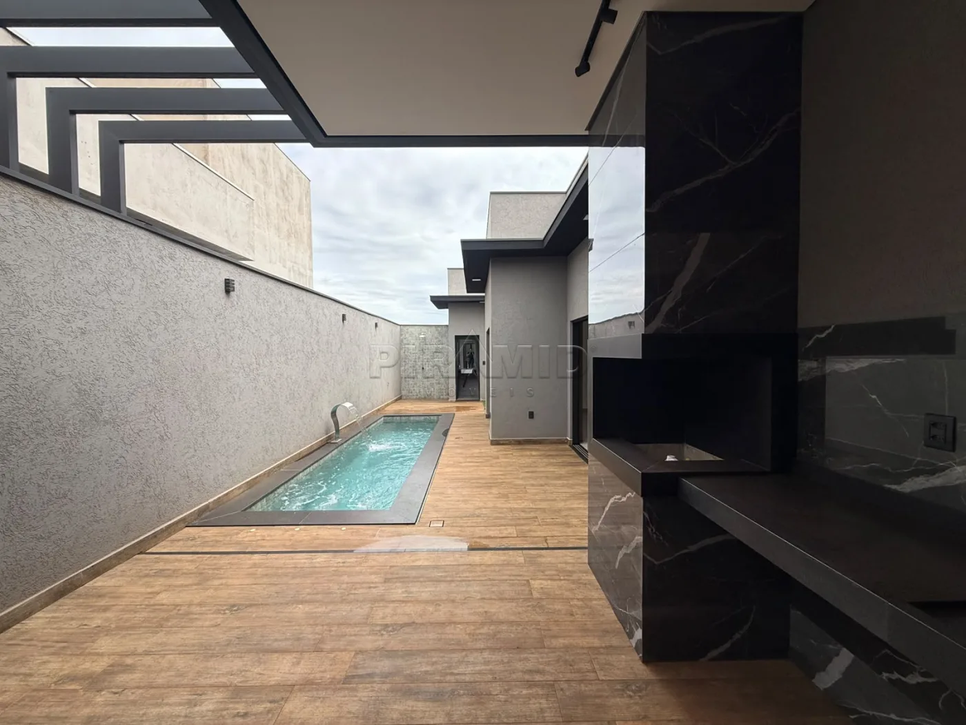 Comprar Casa / Padr&atilde;o em Ribeir&atilde;o Preto R$ 850.000,00 - Foto 3