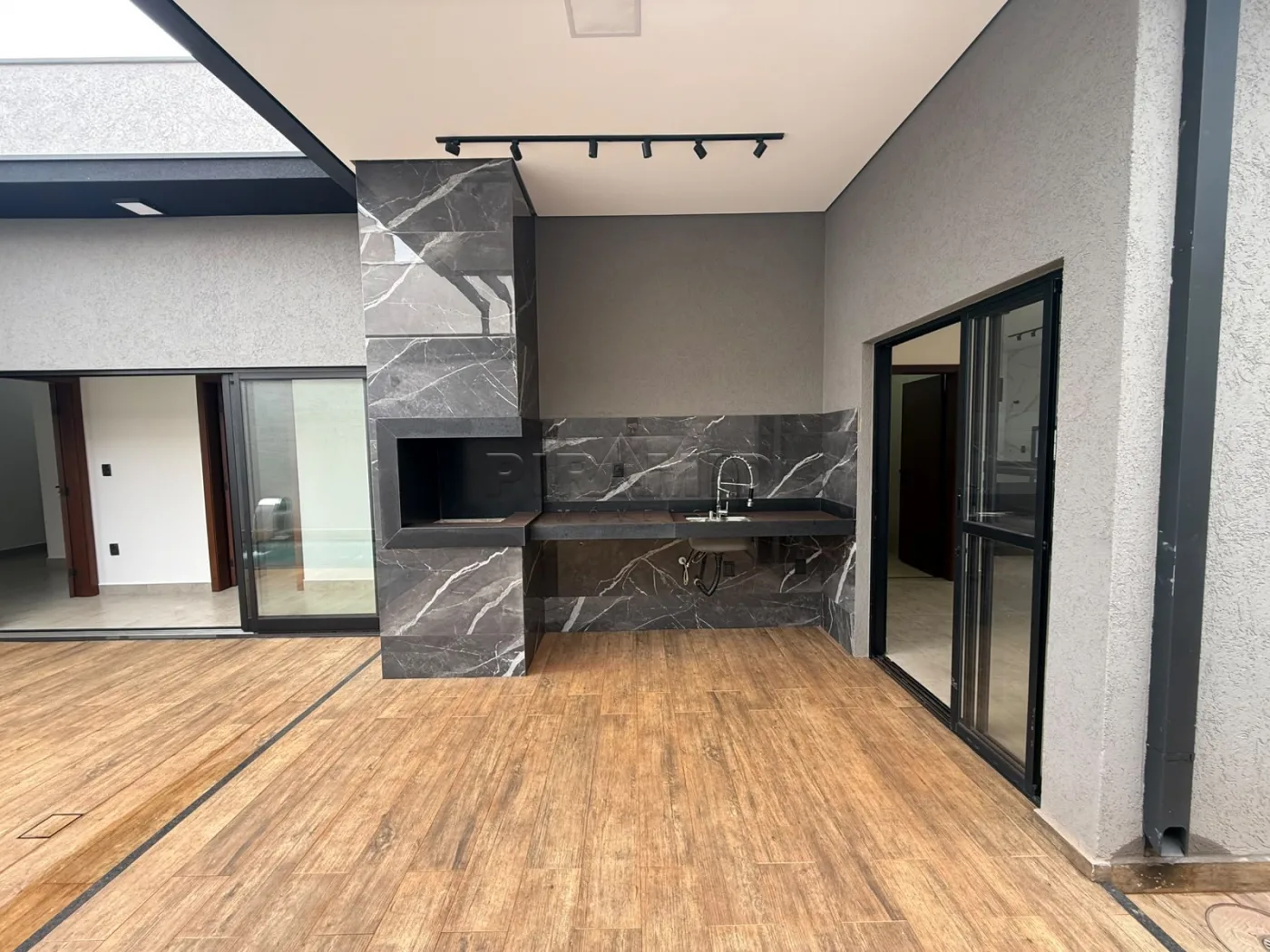 Comprar Casa / Padr&atilde;o em Ribeir&atilde;o Preto R$ 850.000,00 - Foto 4