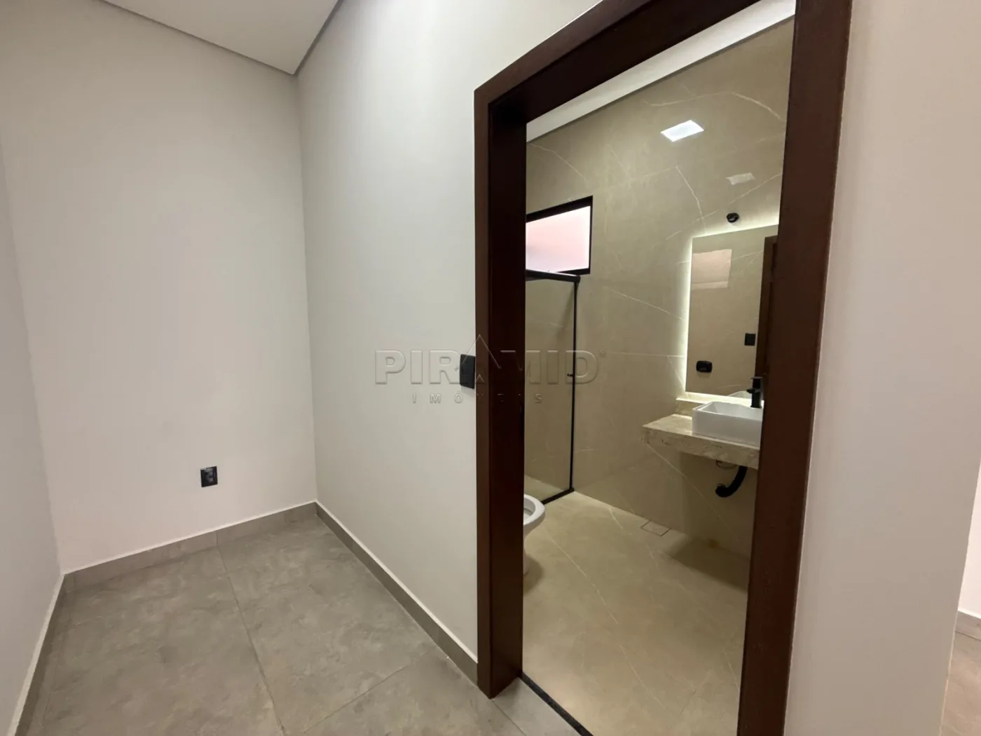 Comprar Casa / Padr&atilde;o em Ribeir&atilde;o Preto R$ 850.000,00 - Foto 20