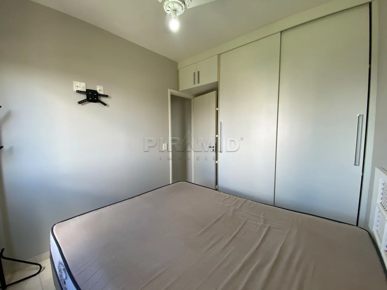 Alugar Apartamento / Padr&atilde;o em Ribeir&atilde;o Preto R$ 2.500,00 - Foto 15