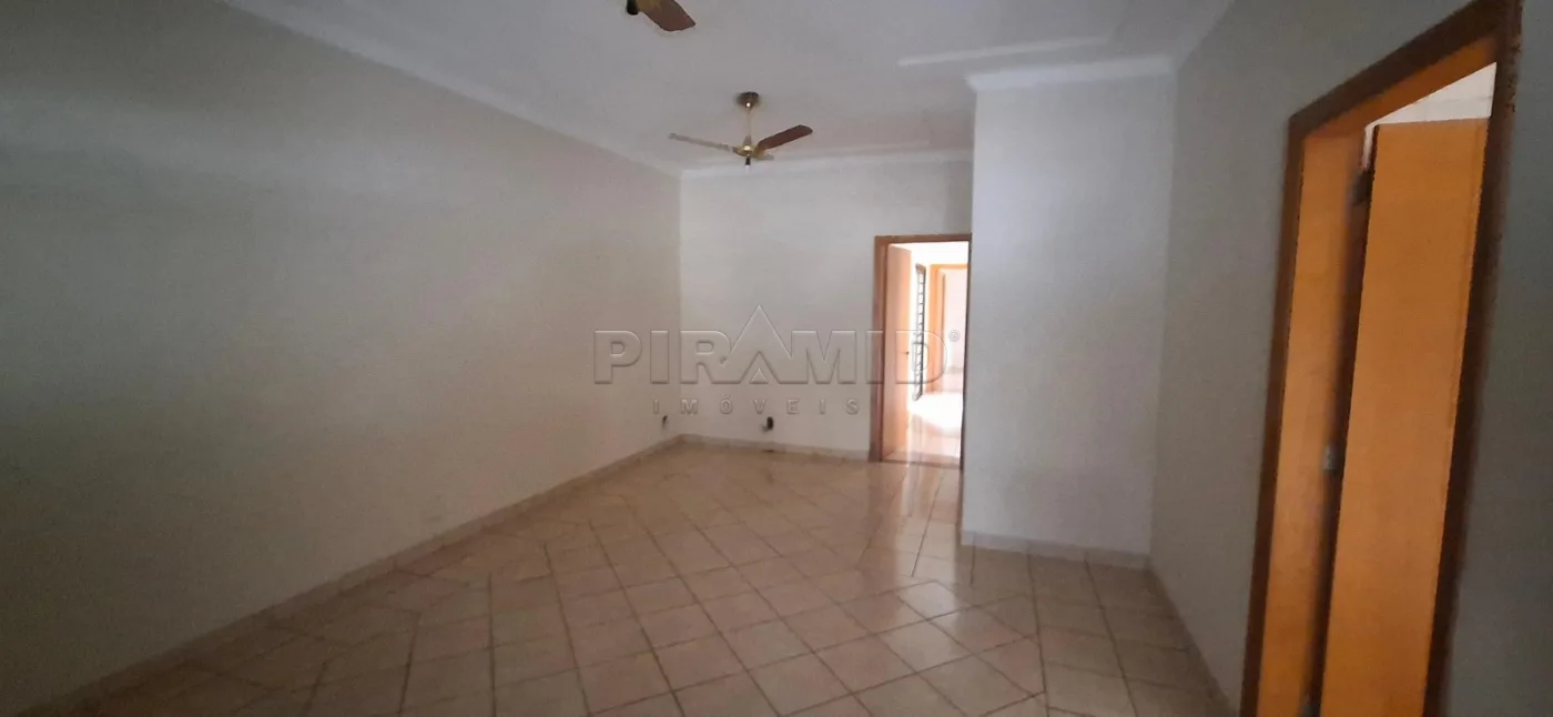 Alugar Casa / Padr&atilde;o em Ribeir&atilde;o Preto R$ 2.000,00 - Foto 1