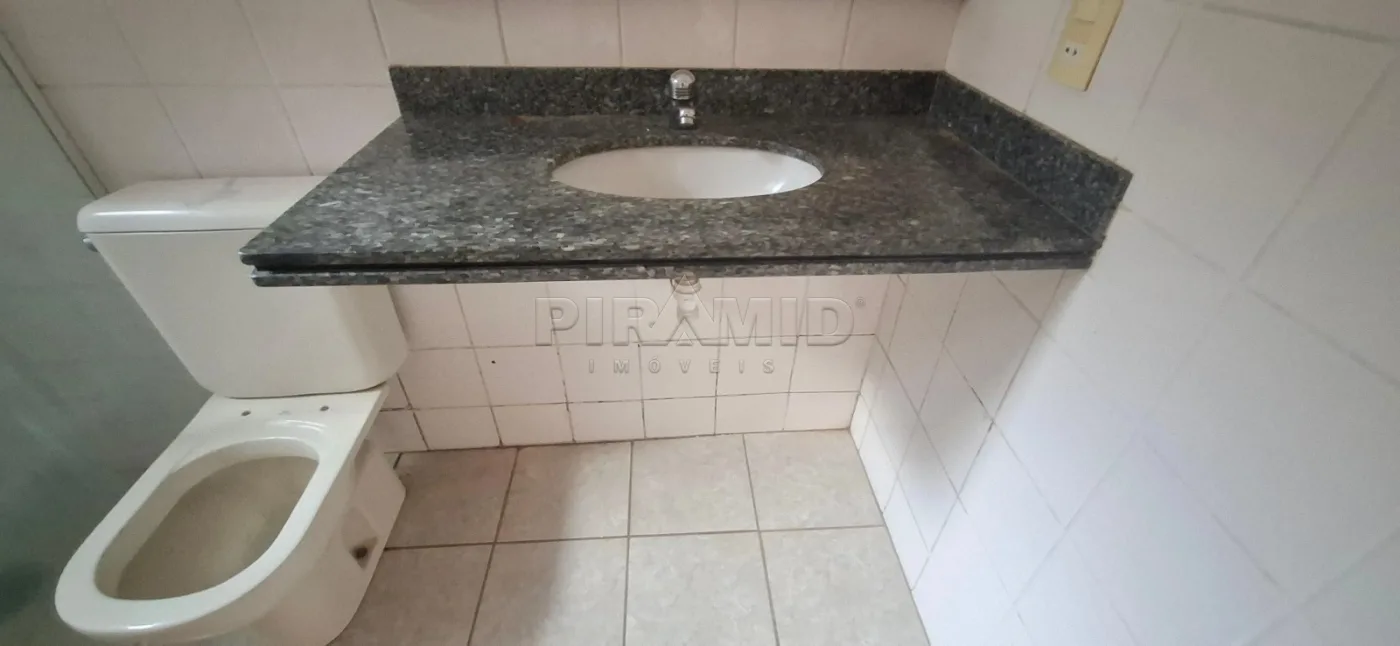 Alugar Casa / Padr&atilde;o em Ribeir&atilde;o Preto R$ 2.000,00 - Foto 12