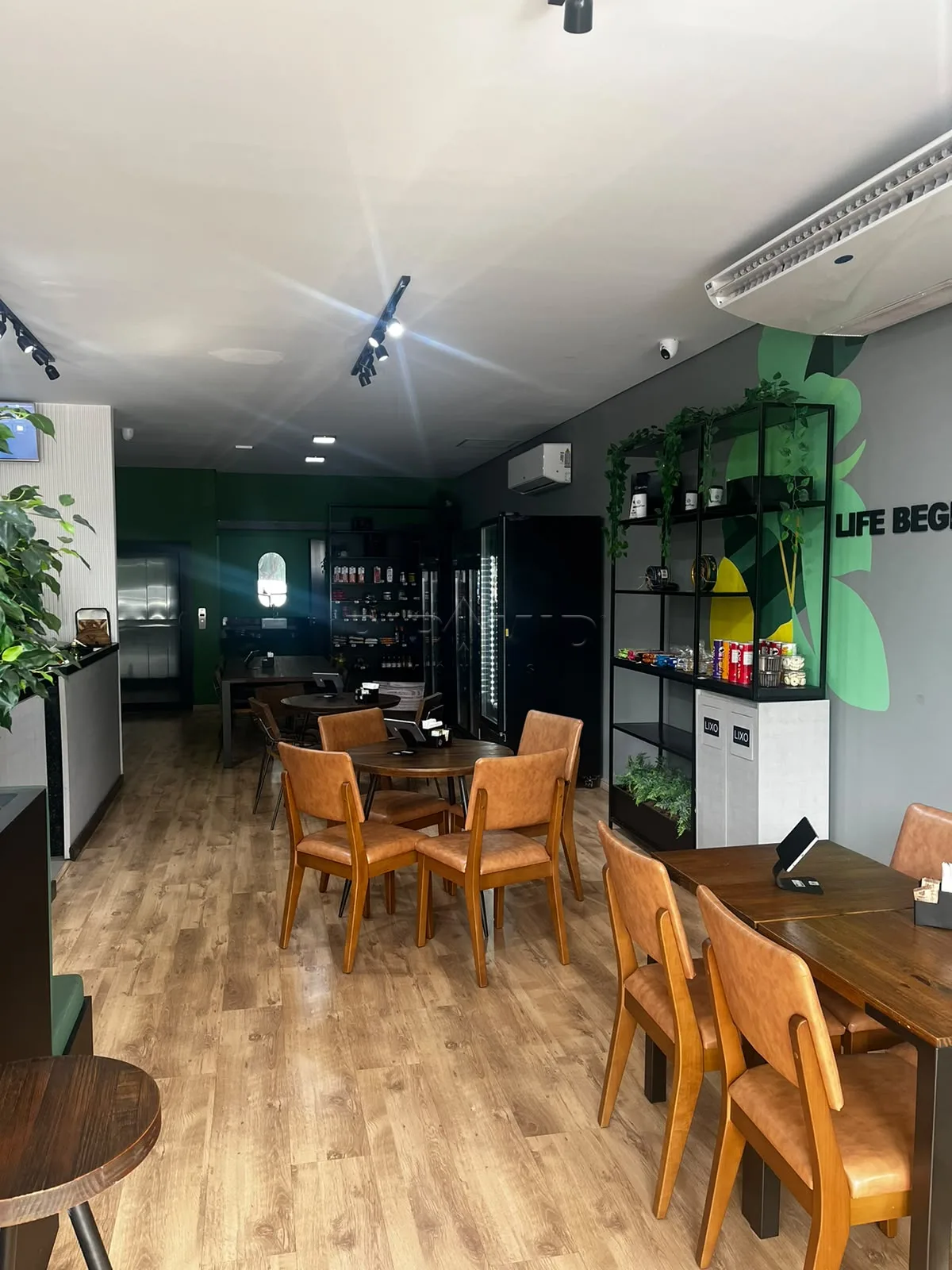 Alugar Comercial / Sal&atilde;o em Ribeir&atilde;o Preto R$ 15.000,00 - Foto 2