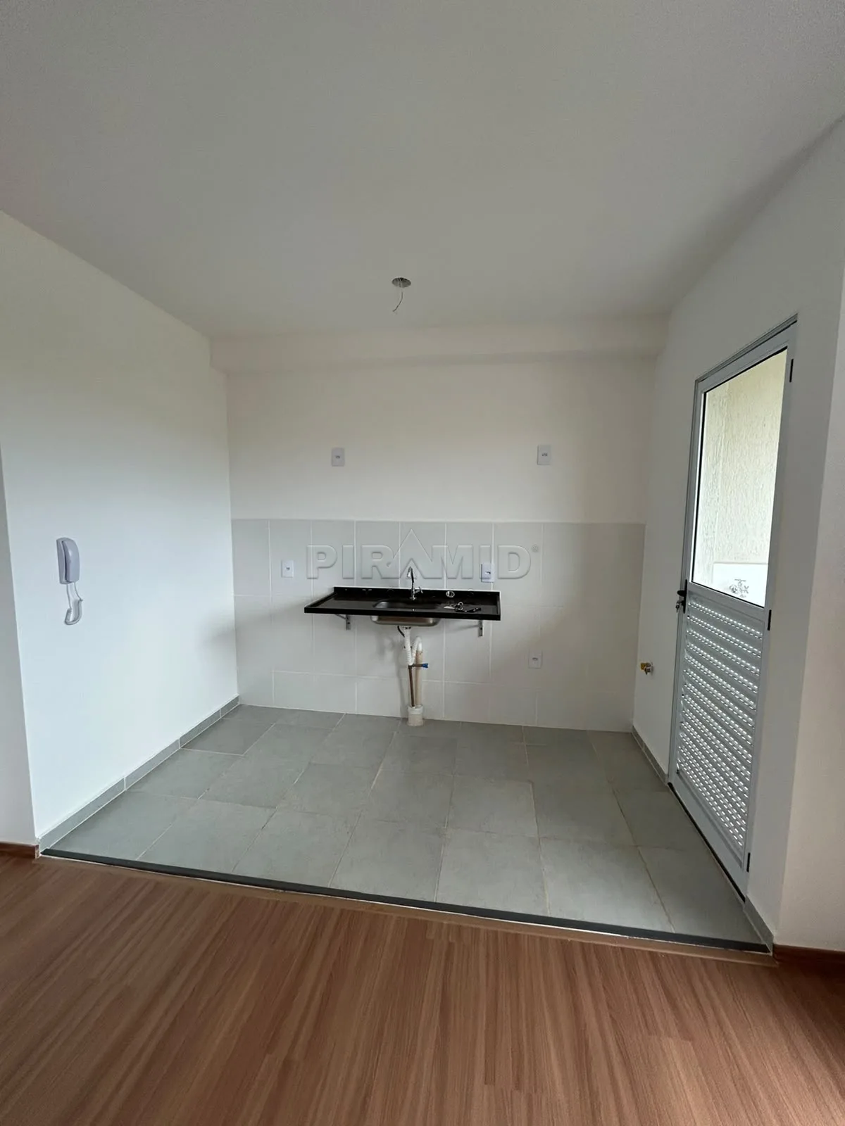 Comprar Apartamento / Padr&atilde;o em Ribeir&atilde;o Preto R$ 330.000,00 - Foto 11