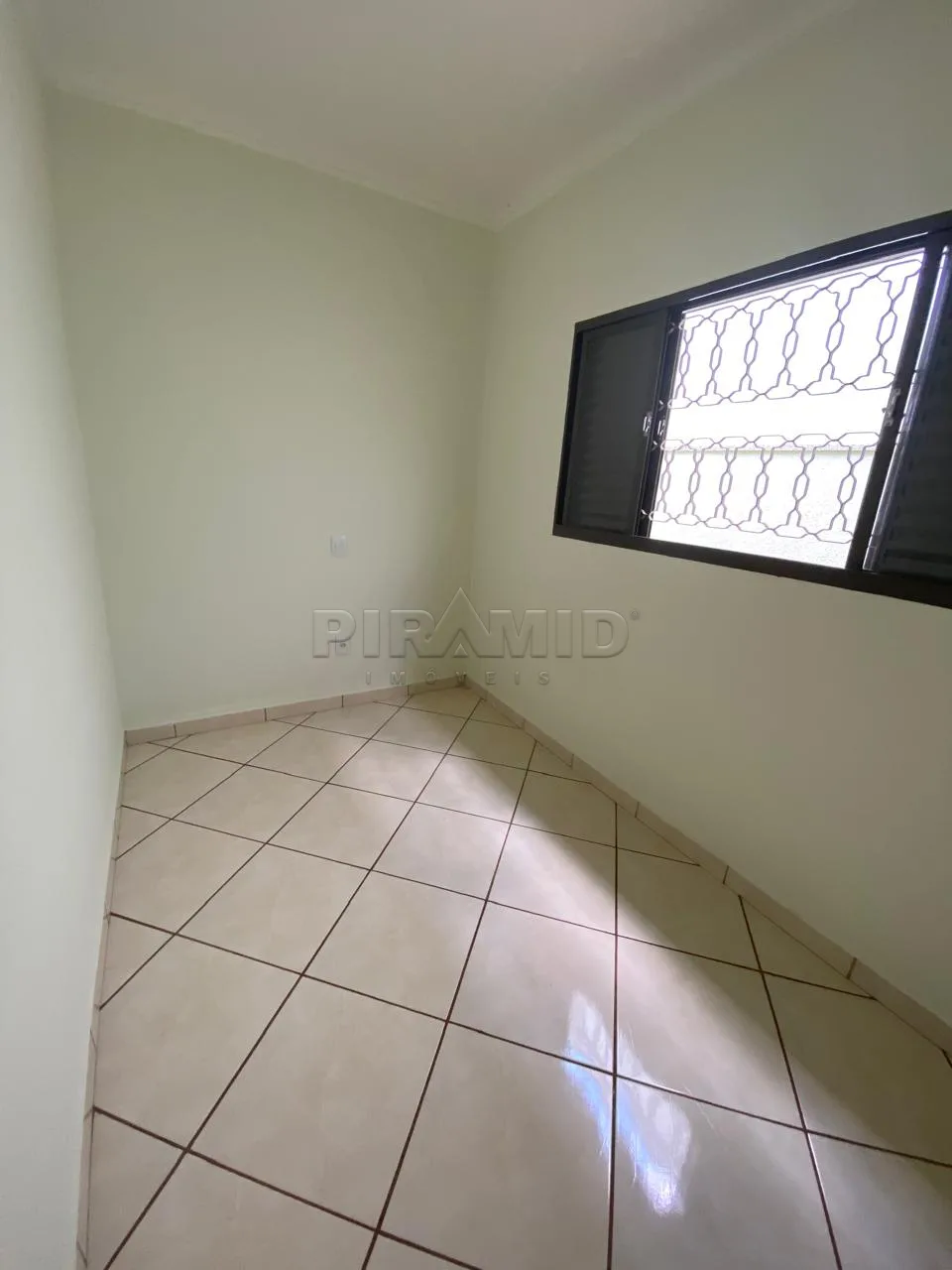 Alugar Casa / Padr&atilde;o em Ribeir&atilde;o Preto R$ 2.700,00 - Foto 6