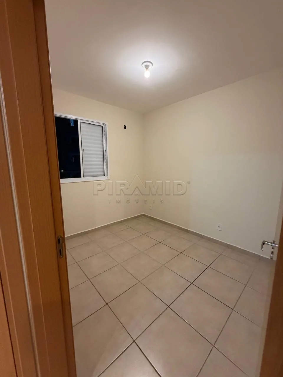 Comprar Apartamento / Padr&atilde;o em Bonfim Paulista R$ 215.000,00 - Foto 5