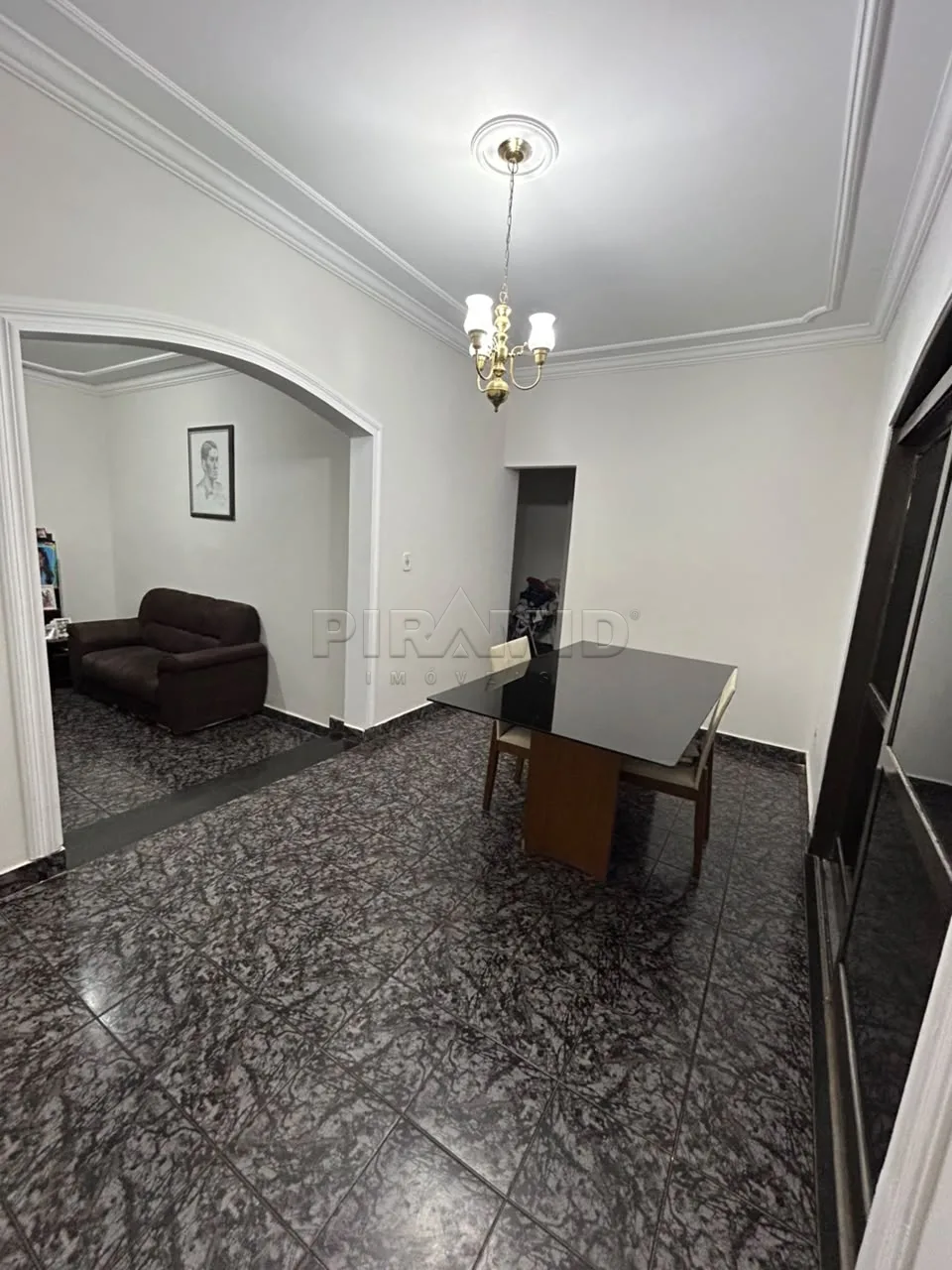 Comprar Casa / Padr&atilde;o em Ribeir&atilde;o Preto R$ 400.000,00 - Foto 5