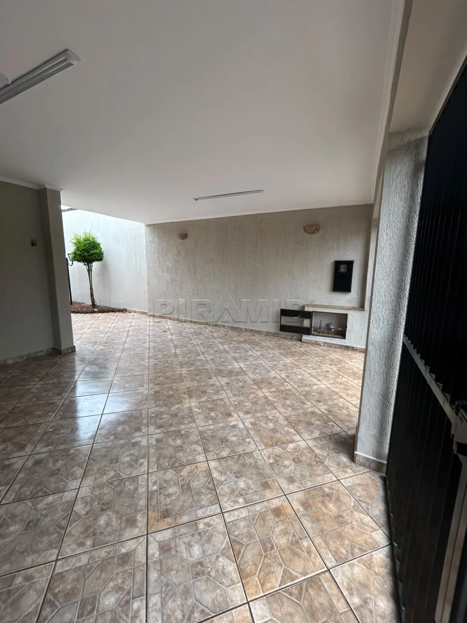 Comprar Casa / Padr&atilde;o em Ribeir&atilde;o Preto R$ 400.000,00 - Foto 1
