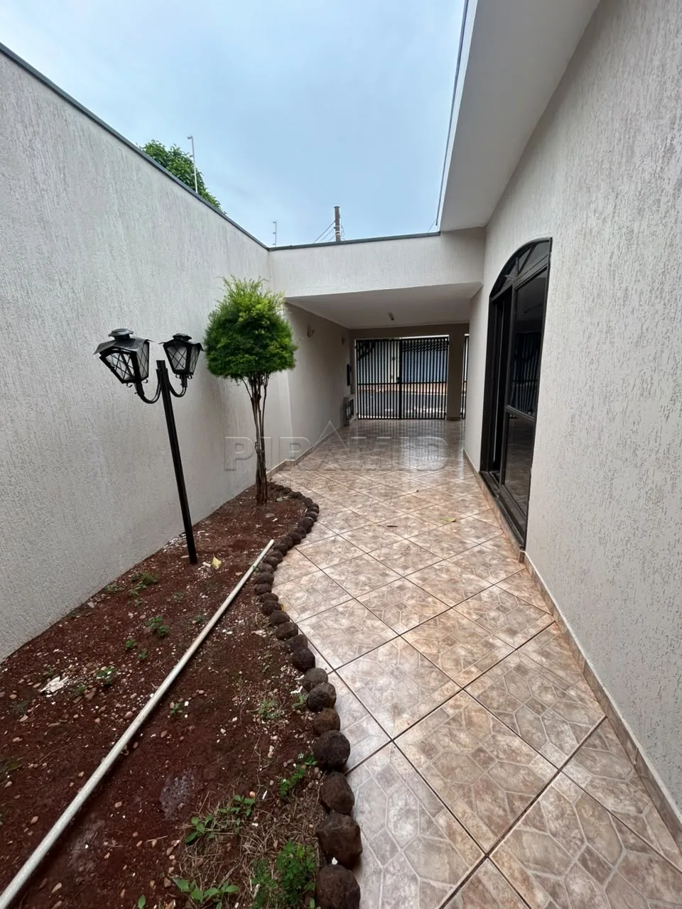 Comprar Casa / Padr&atilde;o em Ribeir&atilde;o Preto R$ 400.000,00 - Foto 46