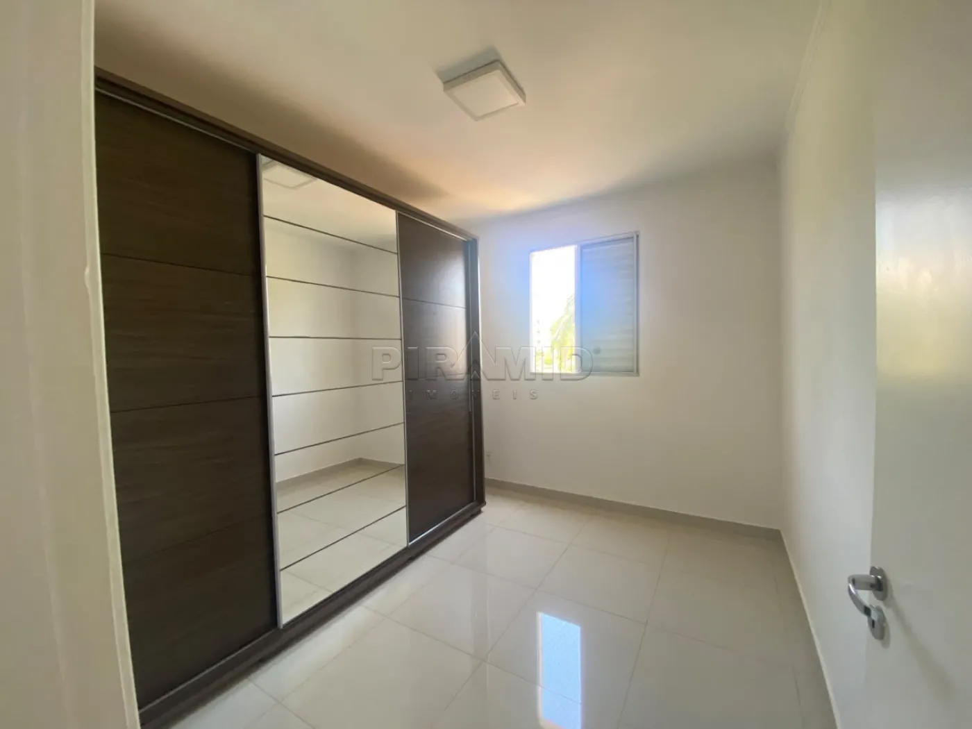 Alugar Apartamento / Padr&atilde;o em Ribeir&atilde;o Preto R$ 1.500,00 - Foto 8