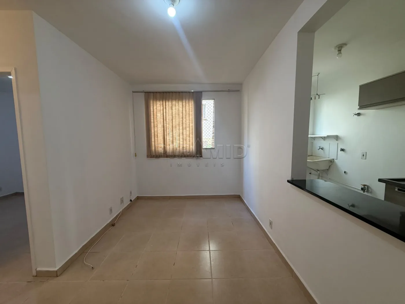 Comprar Apartamento / Padr&atilde;o em Ribeir&atilde;o Preto R$ 200.000,00 - Foto 2